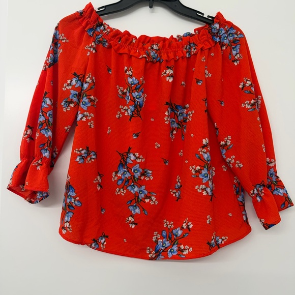 H&M Red Off-Shoulder Floral Blouse - Picture 2 of 4
